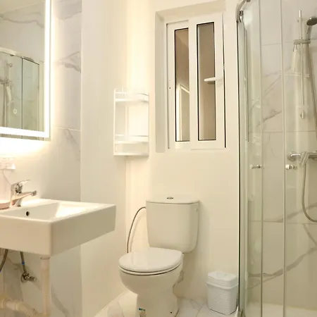Cosy 2br With Private Balcony In By 360 Estates Apartment