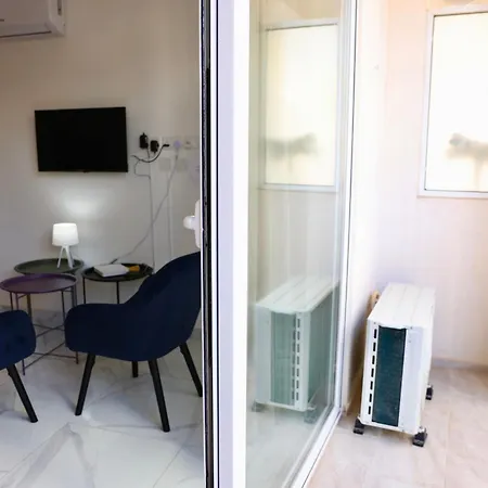 Apartment Cosy 2br With Private Balcony In By 360 Estates