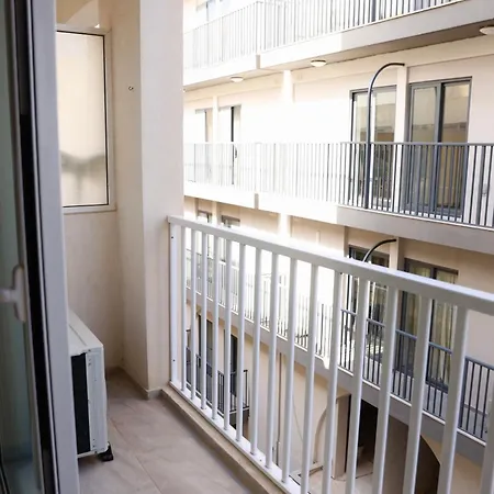Apartment Cosy 2br With Private Balcony In By 360 Estates Xlendi