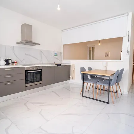 Apartment Cosy 2br With Private Balcony In By 360 Estates Xlendi