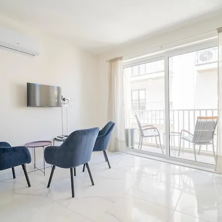 Cosy 2br With Private Balcony In By 360 Estates Xlendi