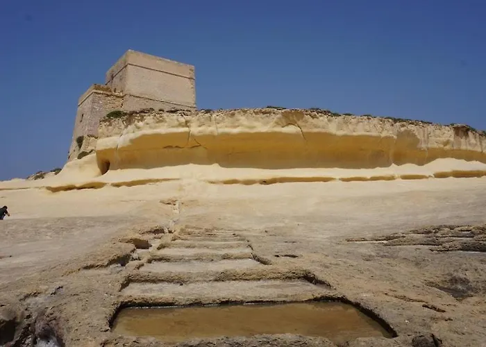 Apartment Cosy 2br With Private Balcony In By 360 Estates Xlendi